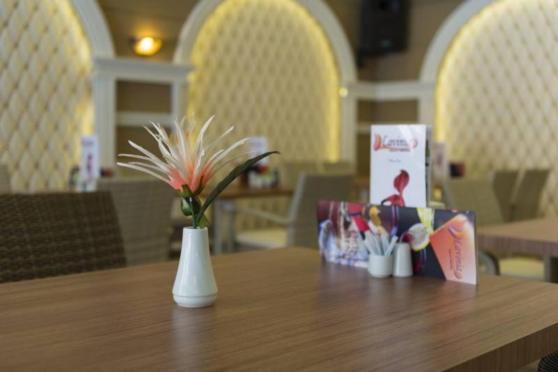Lavinia Apart & Hotel Аланя Екстериор снимка