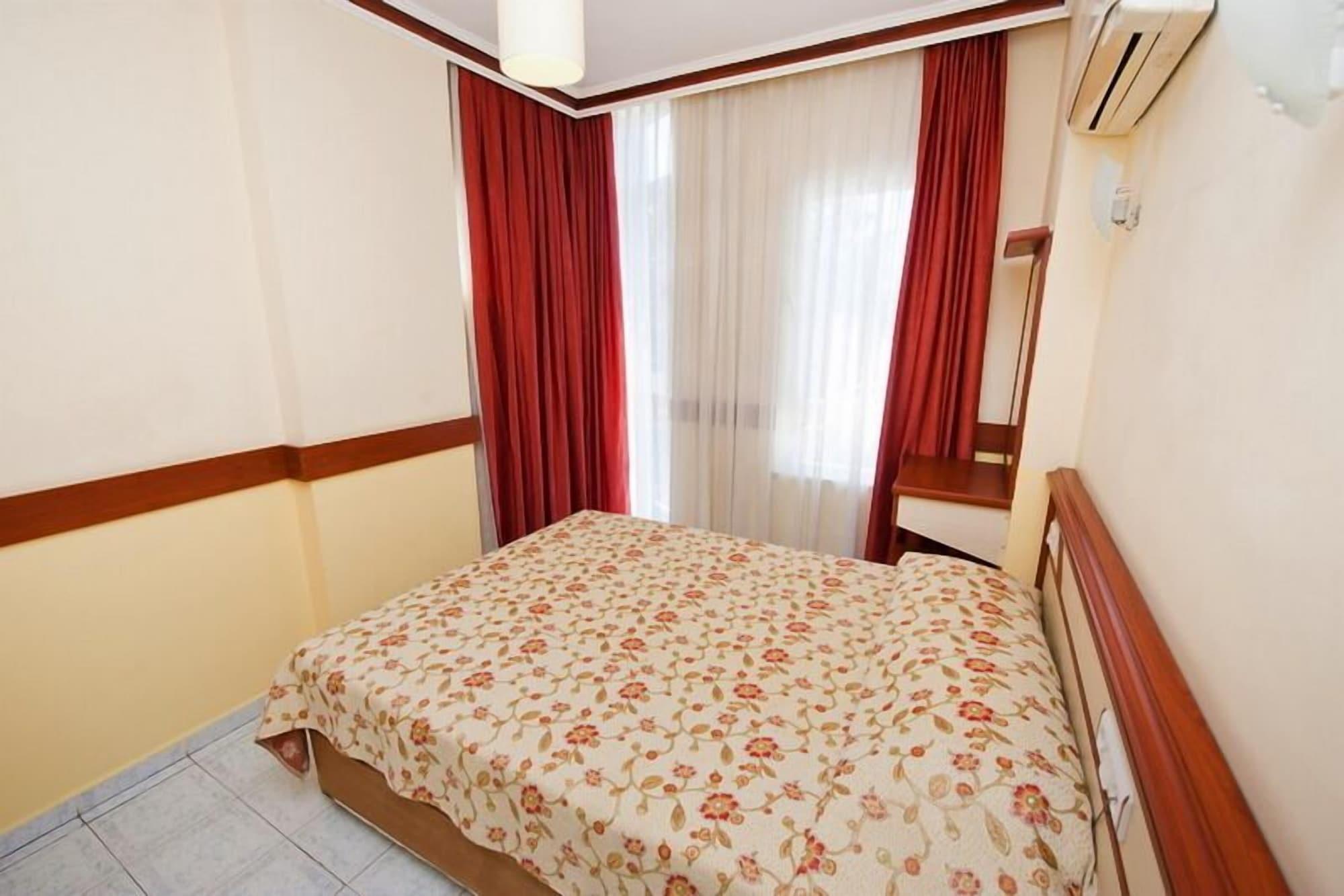 Lavinia Apart & Hotel Аланя Екстериор снимка