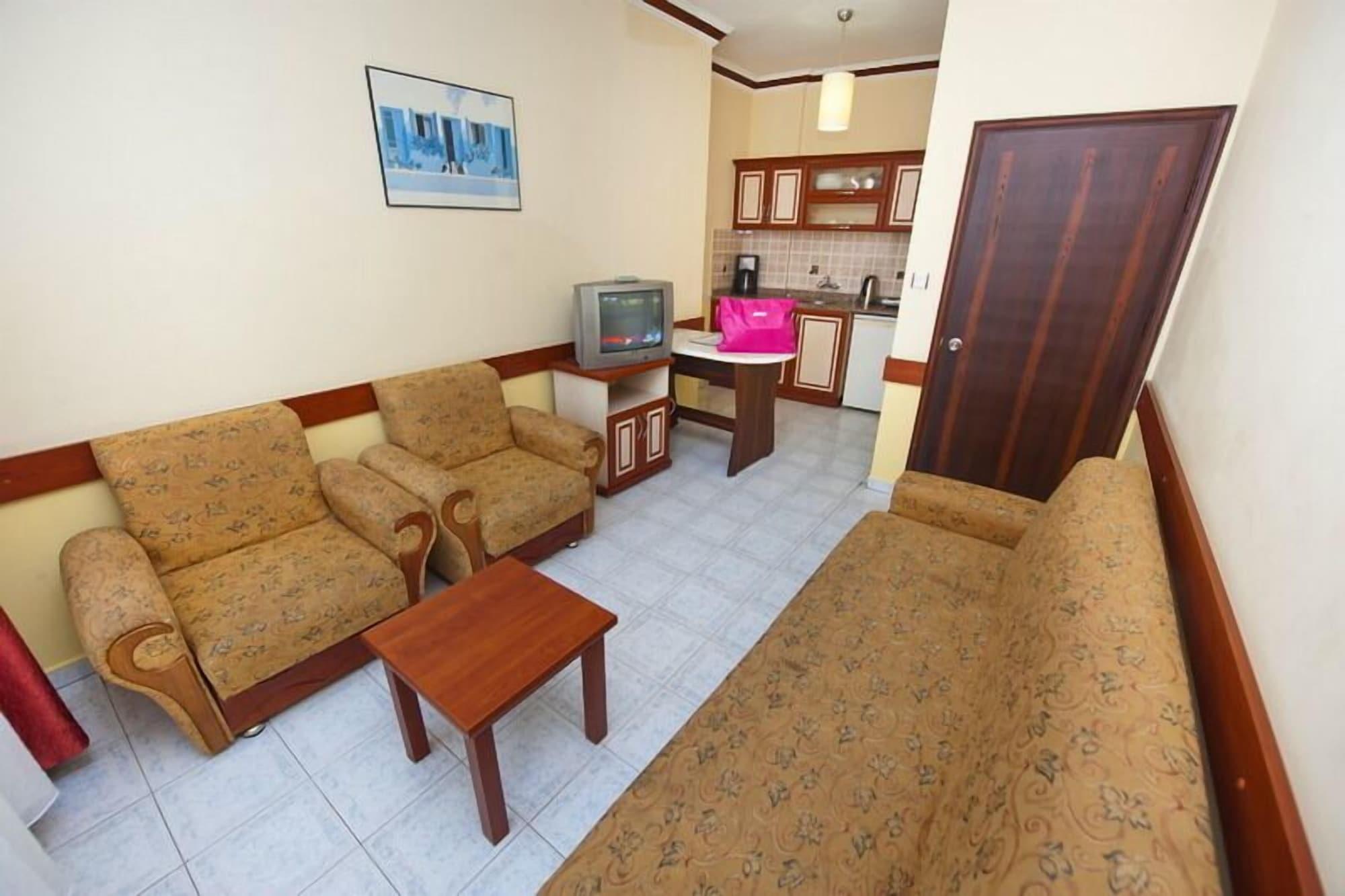 Lavinia Apart & Hotel Аланя Екстериор снимка