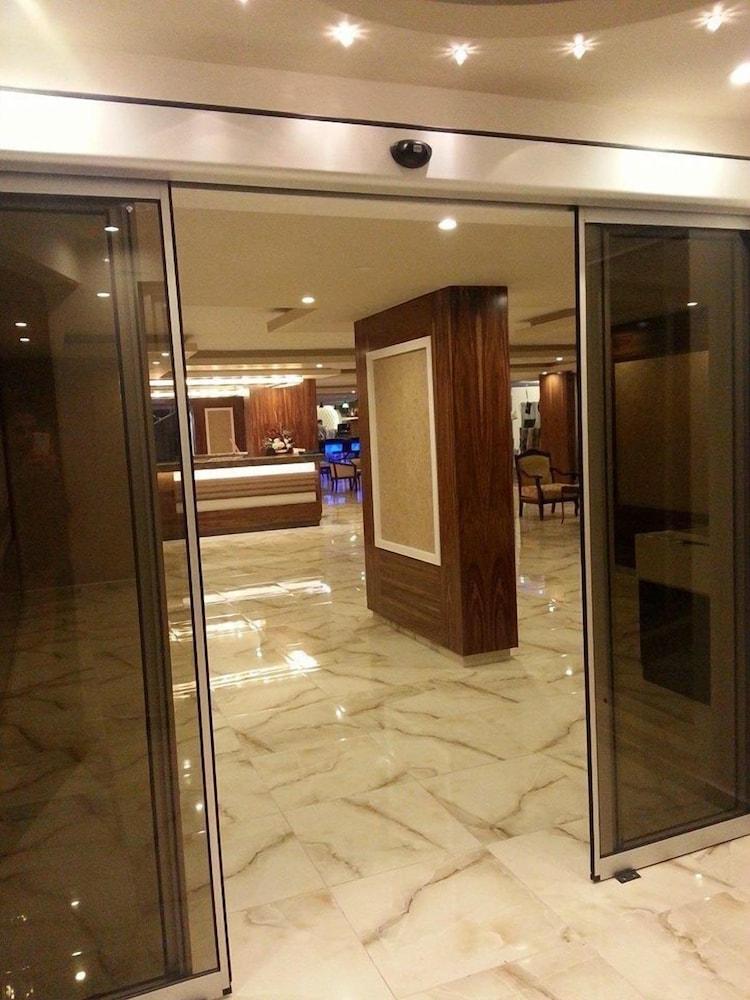 Lavinia Apart & Hotel Аланя Екстериор снимка