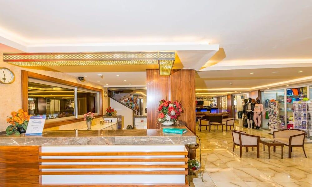 Lavinia Apart & Hotel Аланя Екстериор снимка