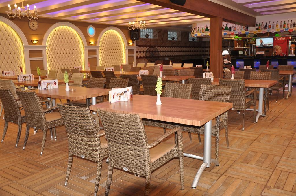Lavinia Apart & Hotel Аланя Екстериор снимка