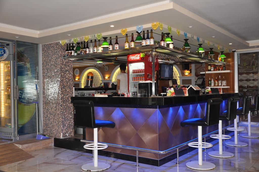Lavinia Apart & Hotel Аланя Екстериор снимка