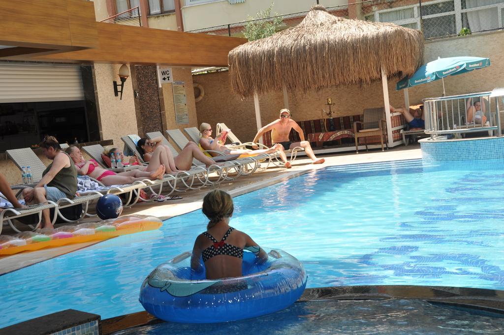 Lavinia Apart & Hotel Аланя Екстериор снимка