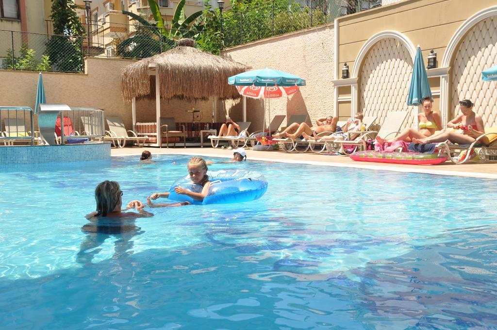 Lavinia Apart & Hotel Аланя Екстериор снимка